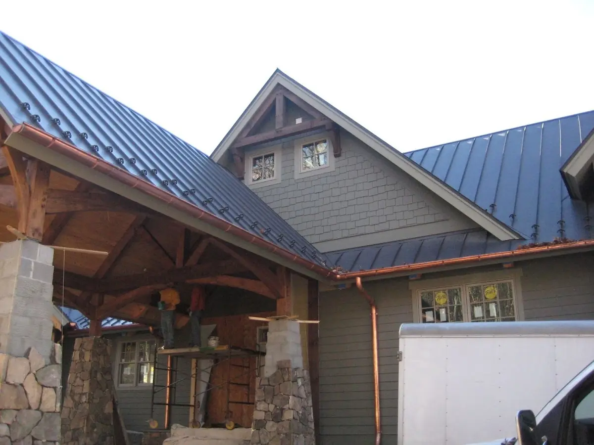Craftsman Roofing team delivering quality roofing work in Kingstowne